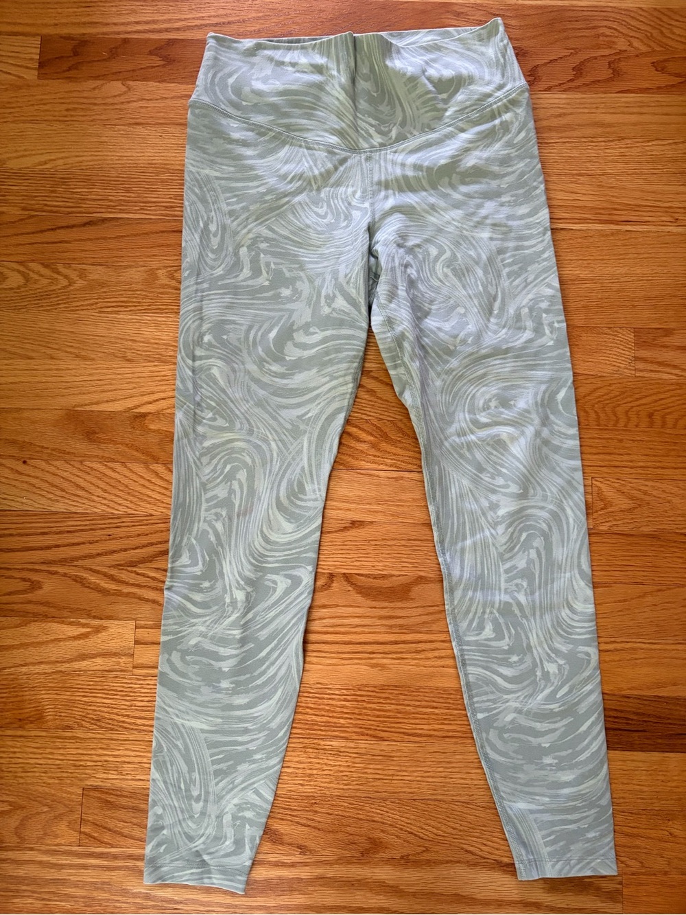 Old Navy Sage Swirl Extra High-Rise Leggings